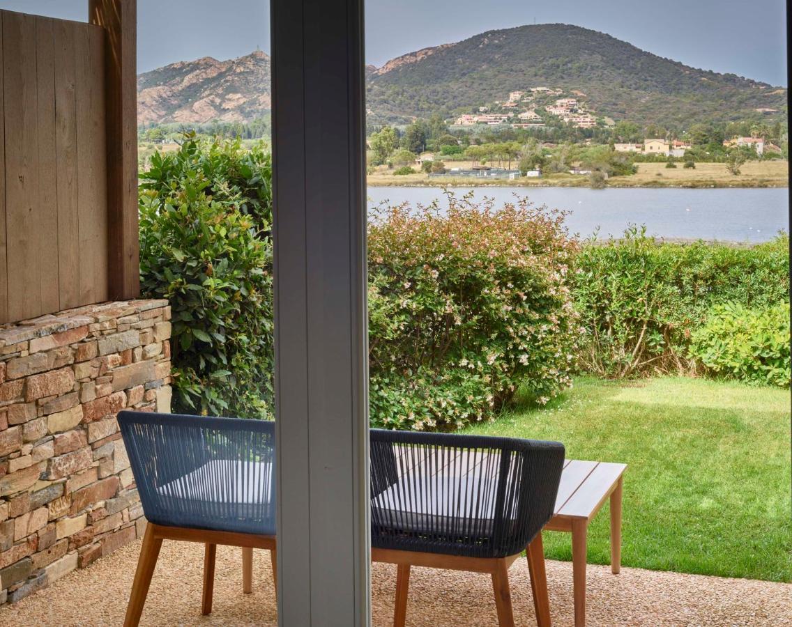 Baia Di Chia Resort Sardinia, Curio Collection By Hilton Exterior foto