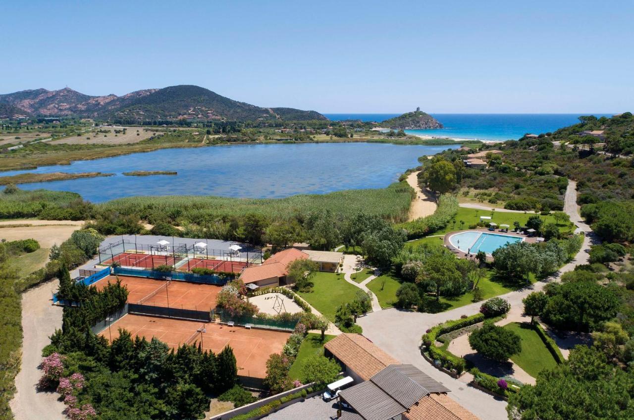 Baia Di Chia Resort Sardinia, Curio Collection By Hilton Exterior foto