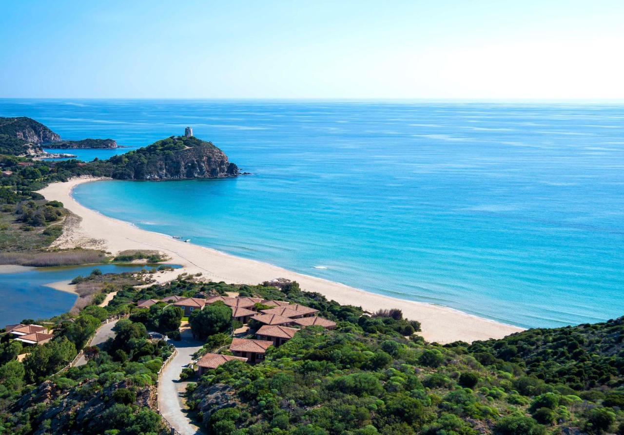 Baia Di Chia Resort Sardinia, Curio Collection By Hilton Exterior foto