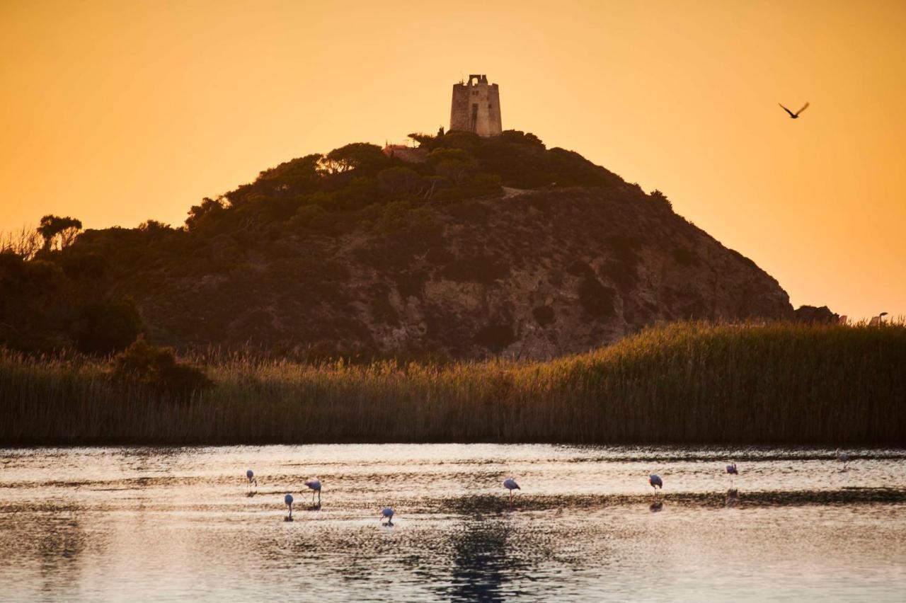 Baia Di Chia Resort Sardinia, Curio Collection By Hilton Exterior foto